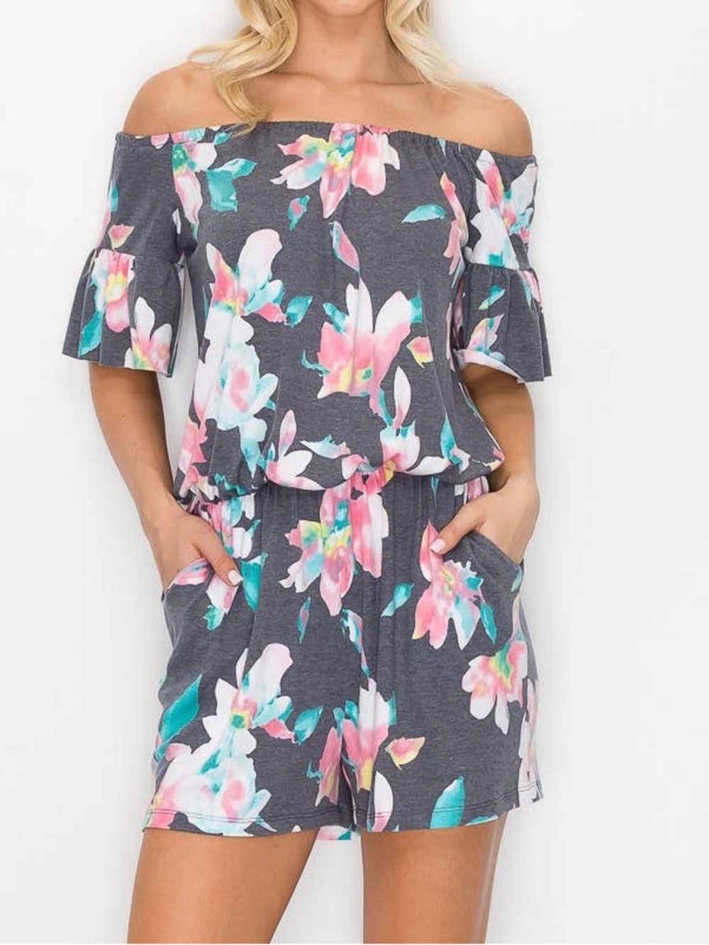 💃🏼 NWT Off-the-Shoulder Tropical Print Romper in Charcoal & Coral